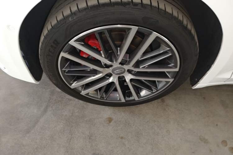 Used Geely Auto Preface 2021 Revised Version 2.0TD Luxury Edition Left Front Wheel Hub