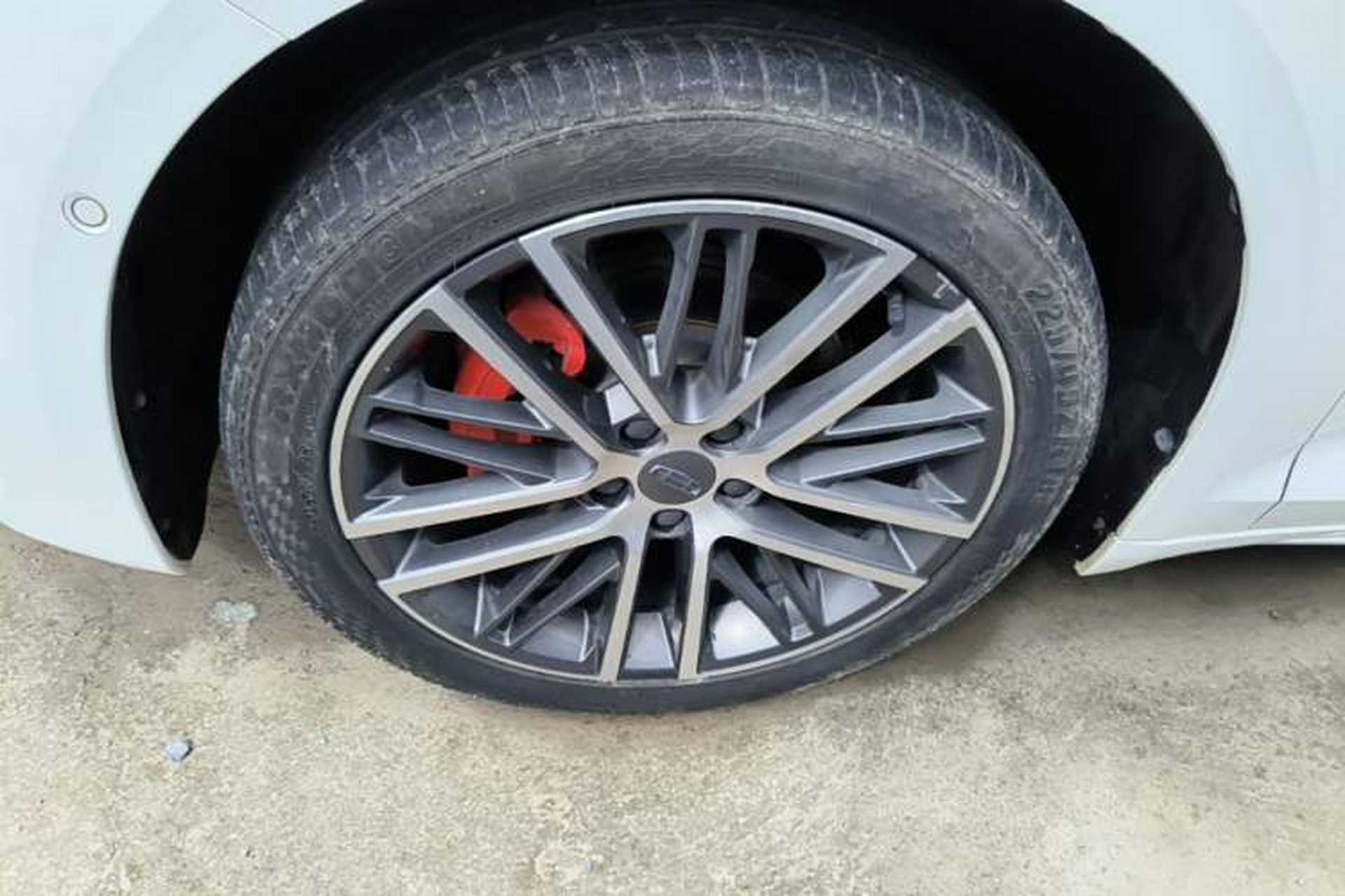 Used Geely Auto Preface 2021 Revised Version 2.0TD Luxury Edition Left Front Wheel Hub