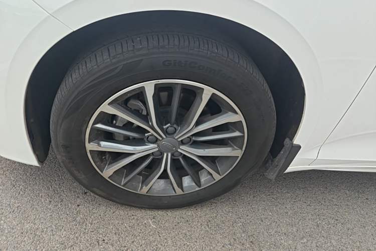 Used Geely Auto Preface 2021 2.0TD Luxury Version Left Front Wheel Hub