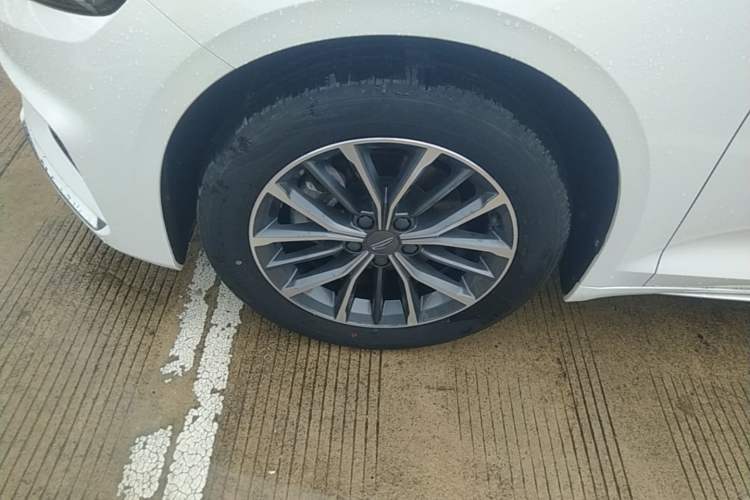Used Geely Auto Preface 2021 2.0TD Luxury Version Left Front Wheel Hub