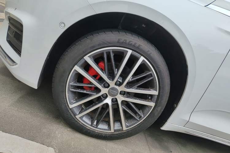 Used Geely Auto Preface 2021 Revised Version 2.0TD Luxury Edition Left Front Wheel Hub