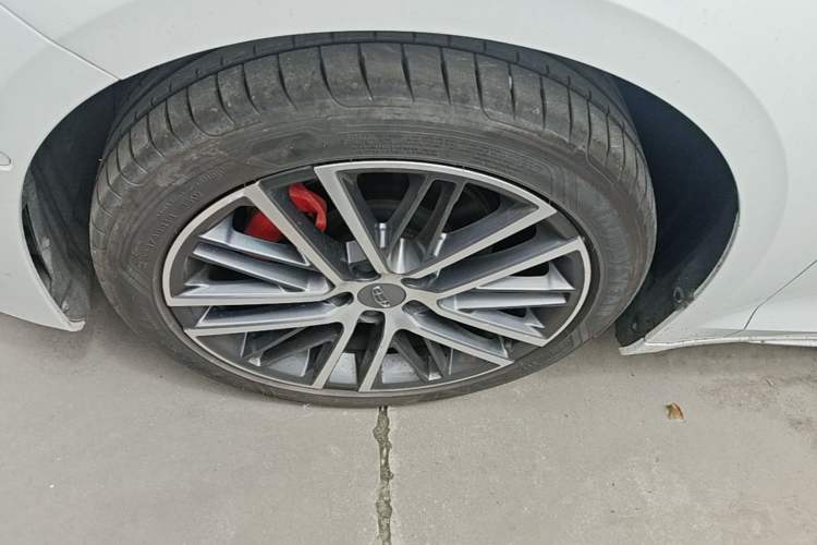 Used Geely Auto Preface 2021 2.0TD Flagship Edition Left Front Wheel Hub