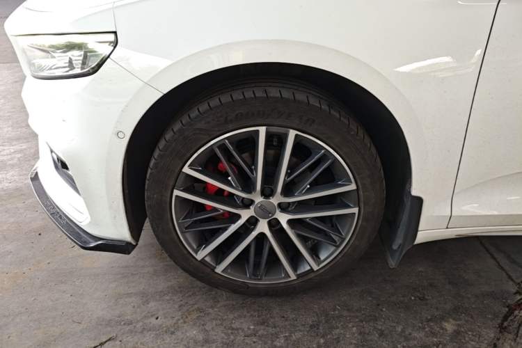 Used Geely Auto Preface 2021 2.0TD Flagship Edition Left Front Wheel Hub