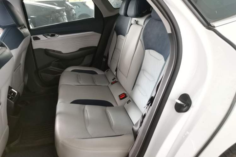 Used Geely Auto Preface 2021 Revised Version 2.0TD Luxury Edition Left Rear Seat