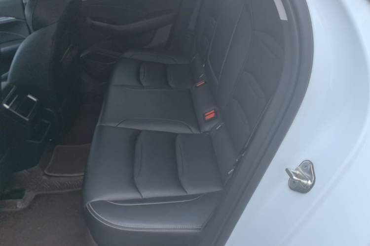 Used Geely Auto Preface 2021 2.0TD Elite Edition Left Rear Seat