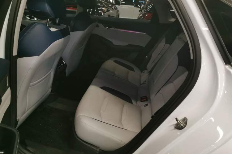 Used Geely Auto Preface 2021 Revised Version 2.0TD Luxury Edition Left Rear Seat