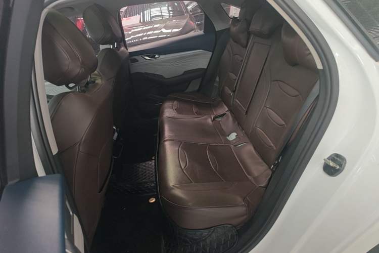 Used Geely Auto Preface 2021 Revised Version 2.0TD Luxury Edition Left Rear Seat