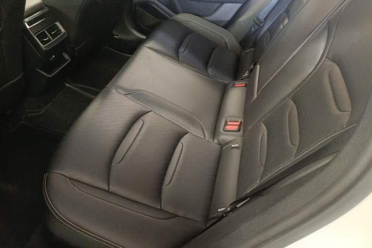 Used Geely Auto Preface 2021 2.0TD Luxury Version Left Rear Seat