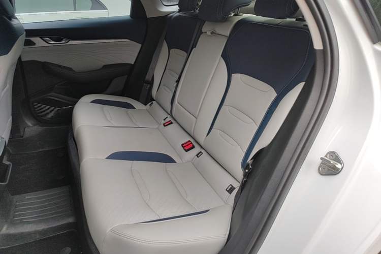 Used Geely Auto Preface 2021 Revised Version 2.0TD Luxury Edition Left Rear Seat
