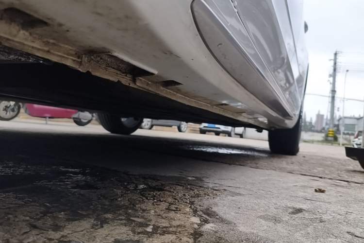 Used Geely Auto Preface 2021 Revised Version 2.0TD Luxury Edition Left Side Sill