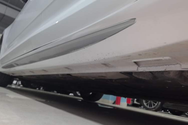 Used Geely Auto Preface 2021 Revised Version 2.0TD Luxury Edition Left Side Sill
