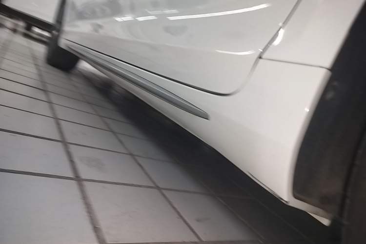 Used Geely Auto Preface 2021 2.0TD Flagship Edition Left Side Sill