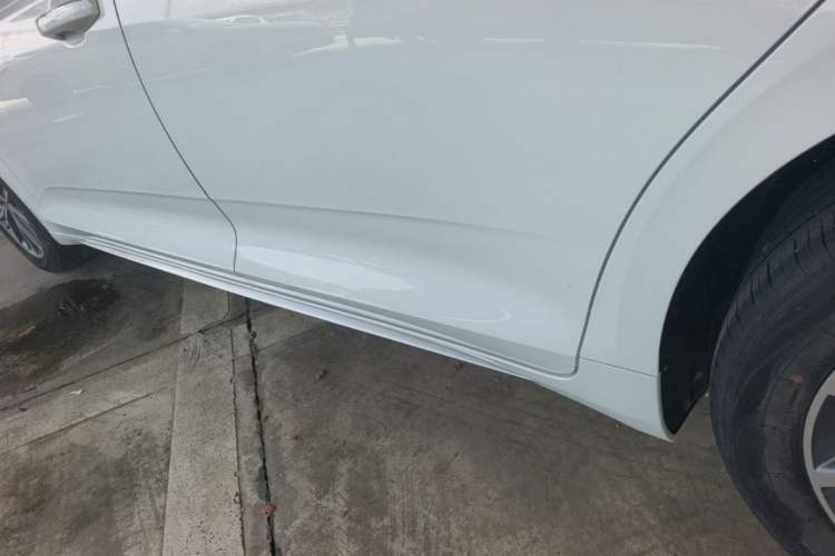 Used Geely Auto Preface 2021 2.0TD Luxury Version Left Side Sill