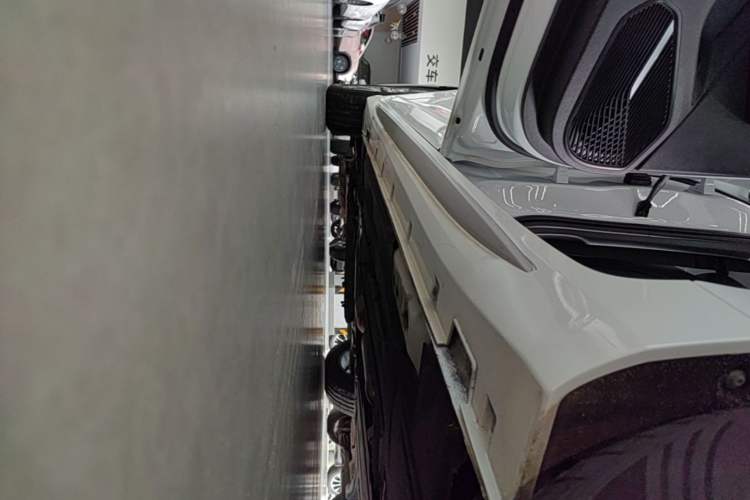 Used Geely Auto Preface 2021 2.0TD Luxury Version Left Side Sill