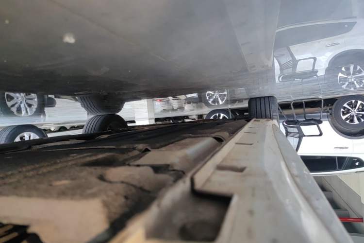 Used Geely Auto Preface 2021 2.0TD Luxury Version Left Side Sill