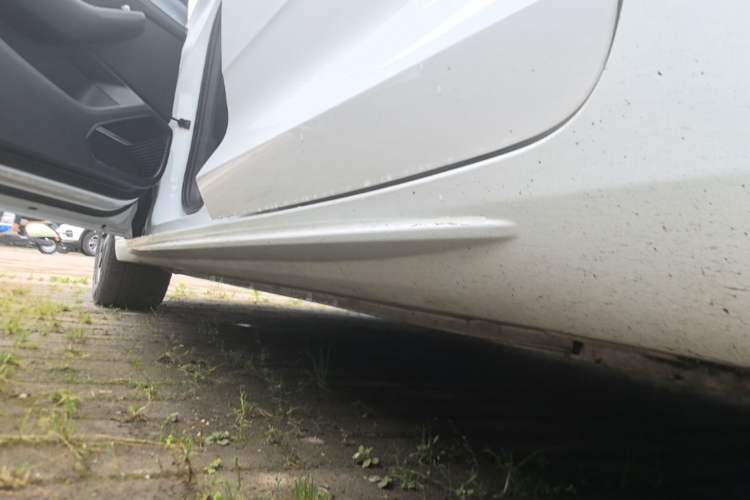Used Geely Auto Preface 2021 2.0TD Elite Edition Left Side Sill