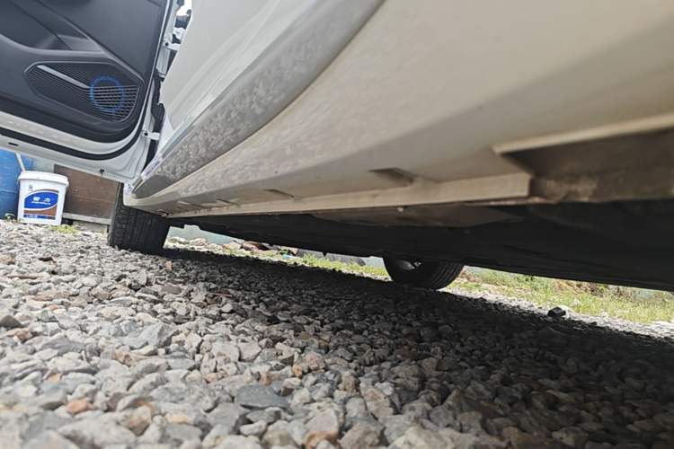 Used Geely Auto Preface 2021 2.0TD Luxury Version Left Side Sill