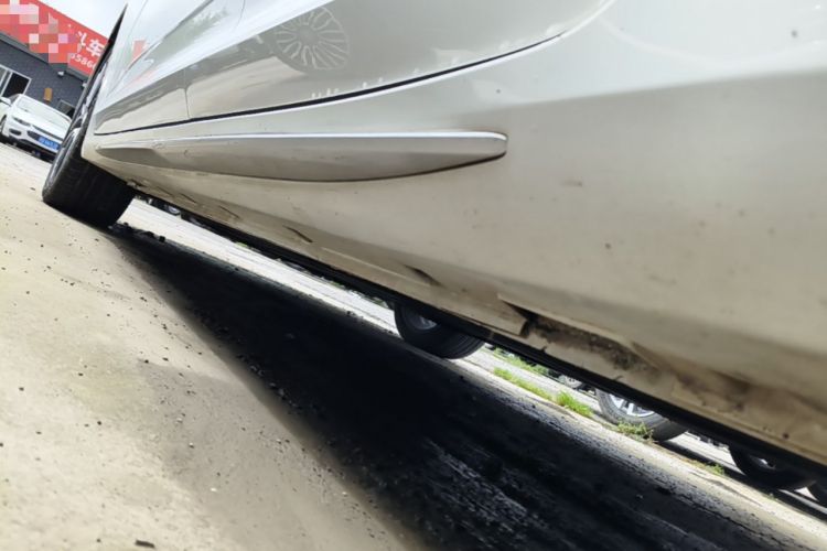 Used Geely Auto Preface 2021 Revised Version 2.0TD Luxury Edition Left Side Sill