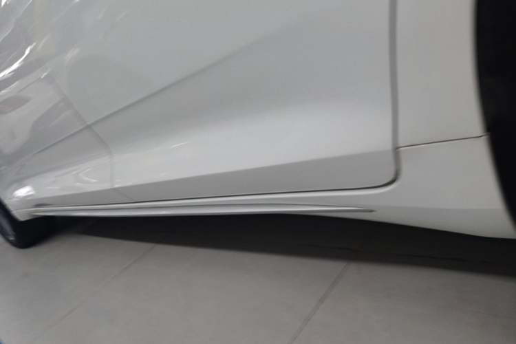 Used Geely Auto Preface 2021 2.0TD Luxury Version Left Side Sill