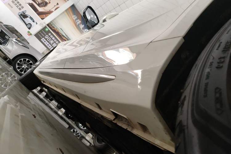 Used Geely Auto Preface 2021 Revised Version 2.0TD Luxury Edition Left Side Sill