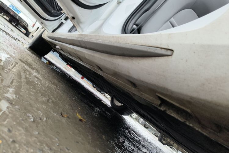 Used Geely Auto Preface 2021 Revised Version 2.0TD Luxury Edition Left Side Sill