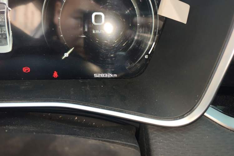 Used Geely Auto Preface 2021 2.0TD Luxury Version Odometer Close Up
