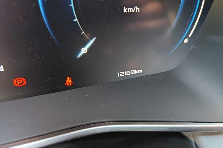 Used Geely Auto Preface 2021 2.0TD Luxury Version Odometer Close Up