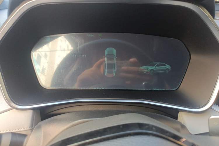 Used Geely Auto Preface 2021 2.0TD Luxury Version Odometer Close Up