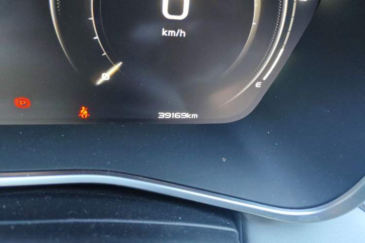 Used Geely Auto Preface 2021 Revised Version 2.0TD Luxury Edition Odometer Close Up