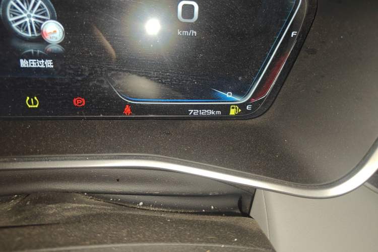 Used Geely Auto Preface 2021 Revised Version 2.0TD Luxury Edition Odometer Close Up