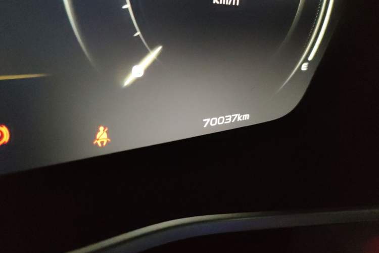 Used Geely Auto Preface 2021 2.0TD Luxury Version Odometer Close Up