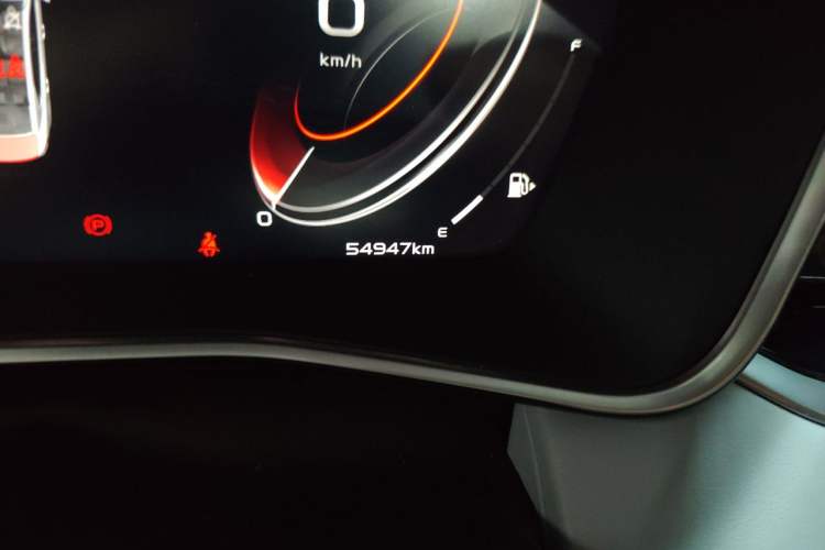 Used Geely Auto Preface 2021 Revised Version 2.0TD Luxury Edition Odometer Close Up