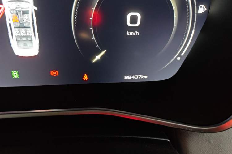 Used Geely Auto Preface 2021 Revised Version 2.0TD Luxury Edition Odometer Close Up