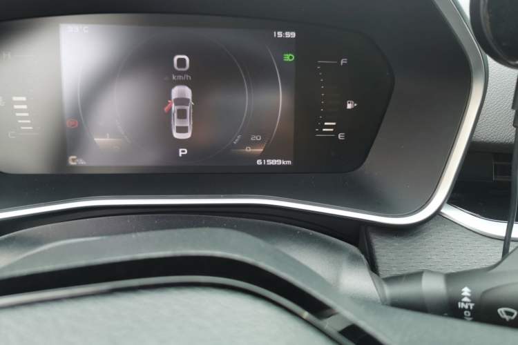 Used Geely Auto Preface 2021 2.0TD Luxury Version Odometer Close Up