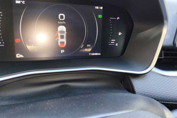 Used Geely Auto Preface 2021 2.0TD Luxury Version Odometer Close Up