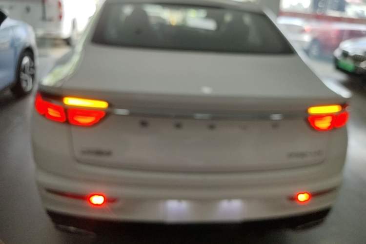 Used Geely Auto Preface 2021 2.0TD Luxury Version Rear