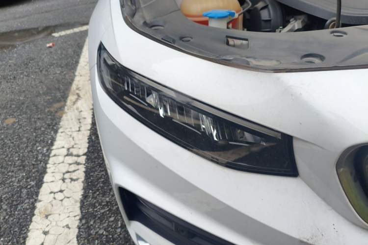 Used Geely Auto Preface 2021 2.0TD Luxury Version Right Front Headlight