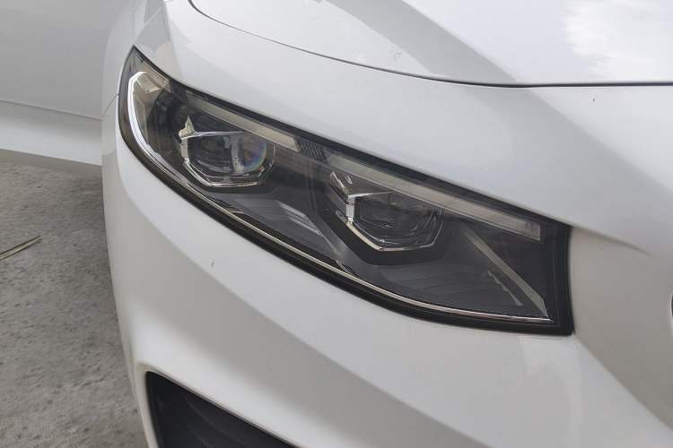 Used Geely Auto Preface 2021 2.0TD Flagship Edition Right Front Headlight