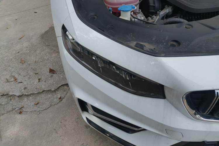 Used Geely Auto Preface 2021 2.0TD Luxury Version Right Front Headlight
