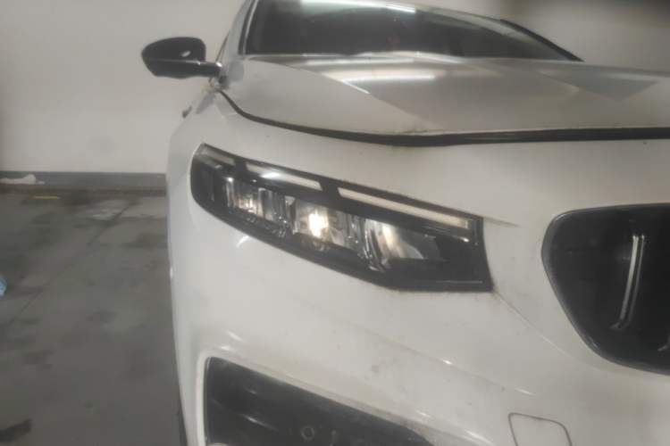 Used Geely Auto Preface 2021 Revised Version 2.0TD Luxury Edition Right Front Headlight