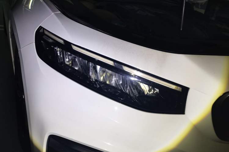 Used Geely Auto Preface 2021 2.0TD Luxury+ Version Right Front Headlight