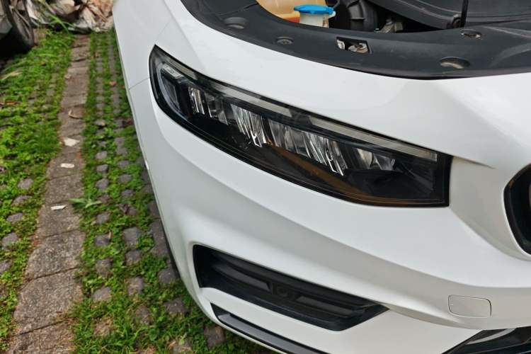 Used Geely Auto Preface 2021 Revised Version 2.0TD Luxury Edition Right Front Headlight