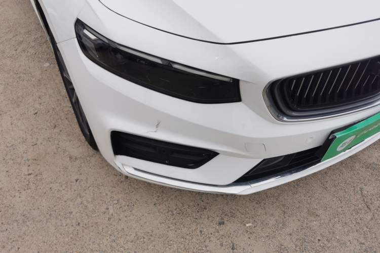 Used Geely Auto Preface 2021 2.0TD Luxury Version Right Front Headlight