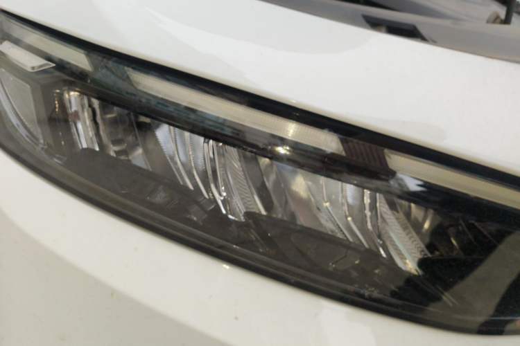 Used Geely Auto Preface 2021 2.0TD Luxury Version Right Front Headlight