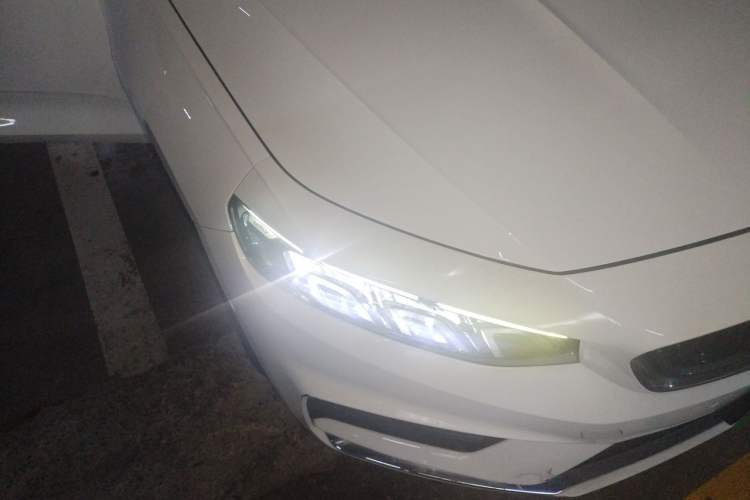 Used Geely Auto Preface 2021 Revised Version 2.0TD Luxury Edition Right Front Headlight