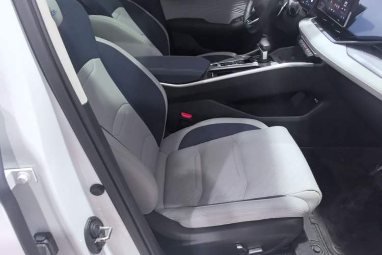 Used Geely Auto Preface 2021 Revised Version 2.0TD Luxury Edition Right Front Seat