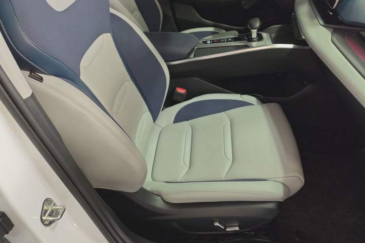 Used Geely Auto Preface 2021 2.0TD Flagship Edition Right Front Seat