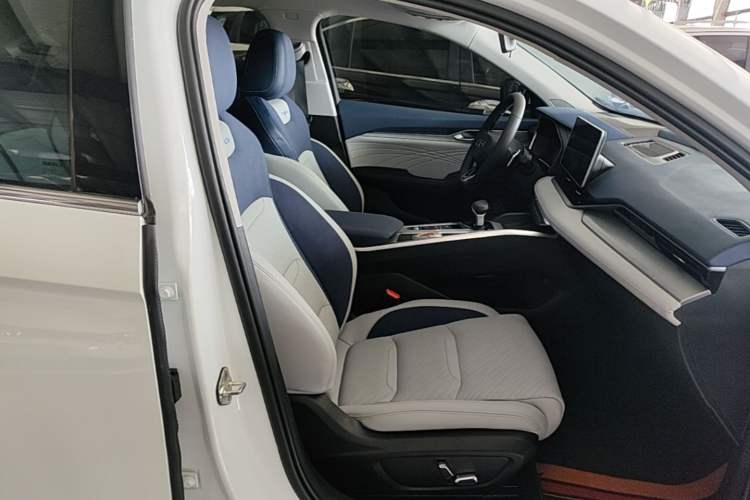 Used Geely Auto Preface 2021 Revised Version 2.0TD Luxury Edition Right Front Seat