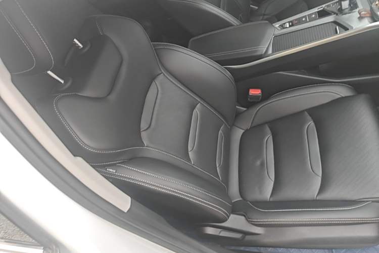 Used Geely Auto Preface 2021 2.0TD Luxury Version Right Front Seat