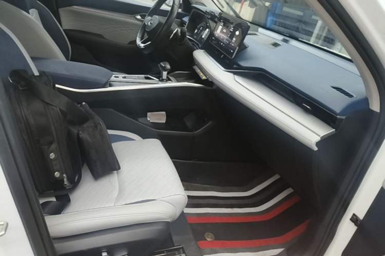 Used Geely Auto Preface 2021 Revised Version 2.0TD Luxury Edition Right Front Seat